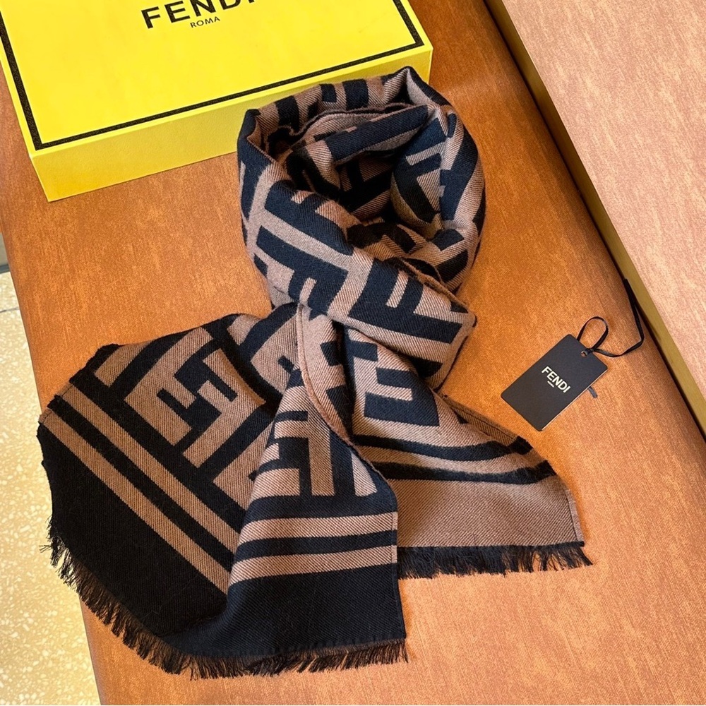 Fendi Men's Brown and Black Scarf